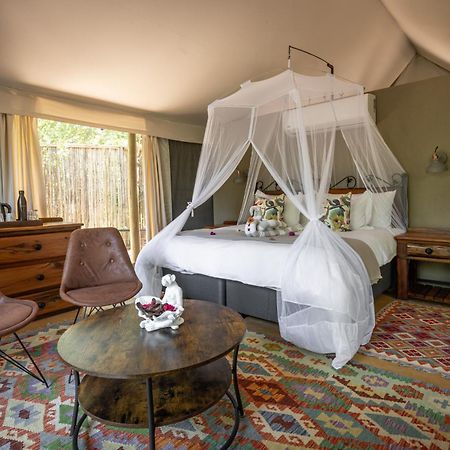 Umkumbe Bush Lodge - Luxury Tented Camp Резерват Саби Сенд Гейм Екстериор снимка