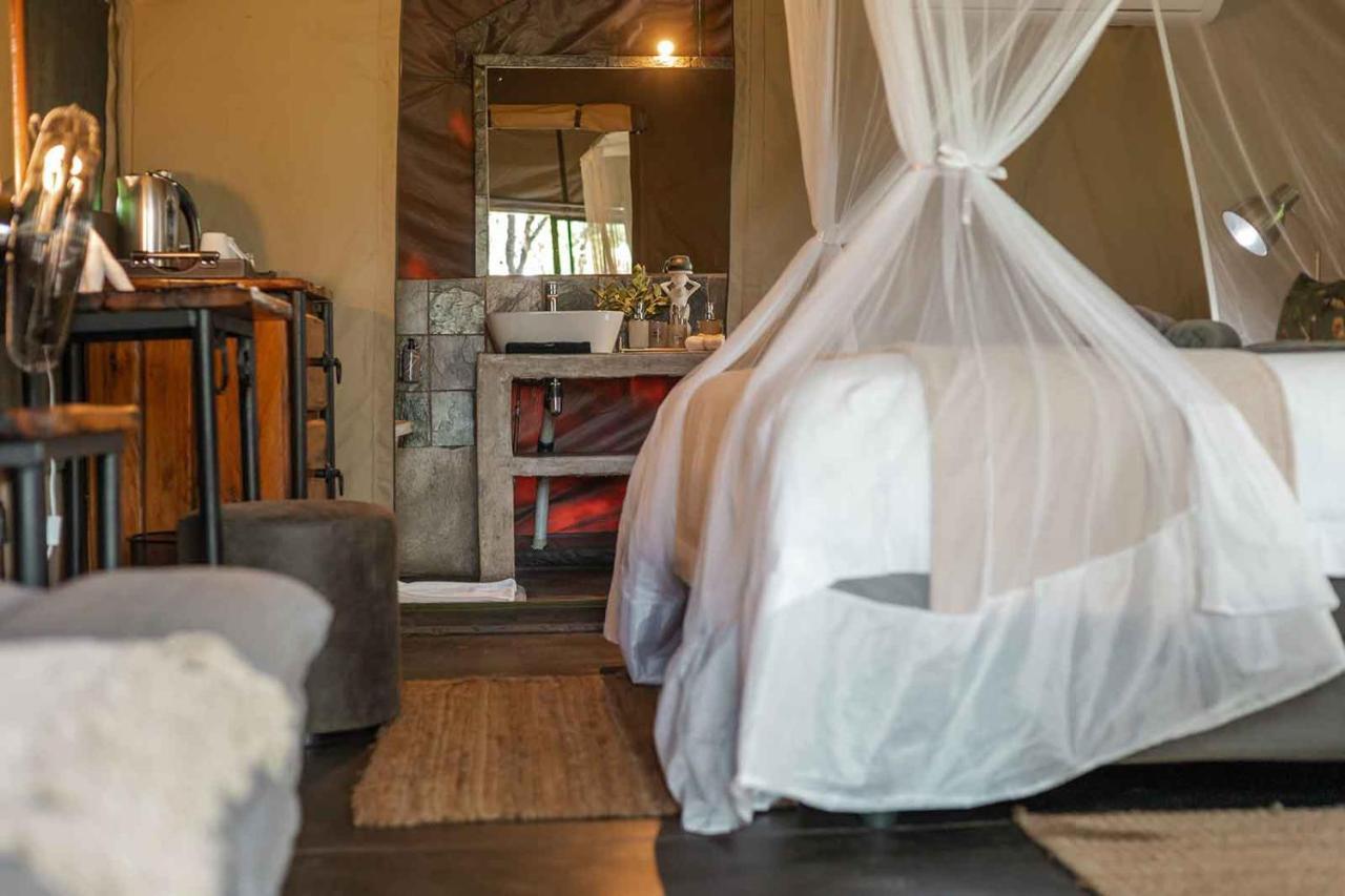 Umkumbe Bush Lodge - Luxury Tented Camp Резерват Саби Сенд Гейм Екстериор снимка