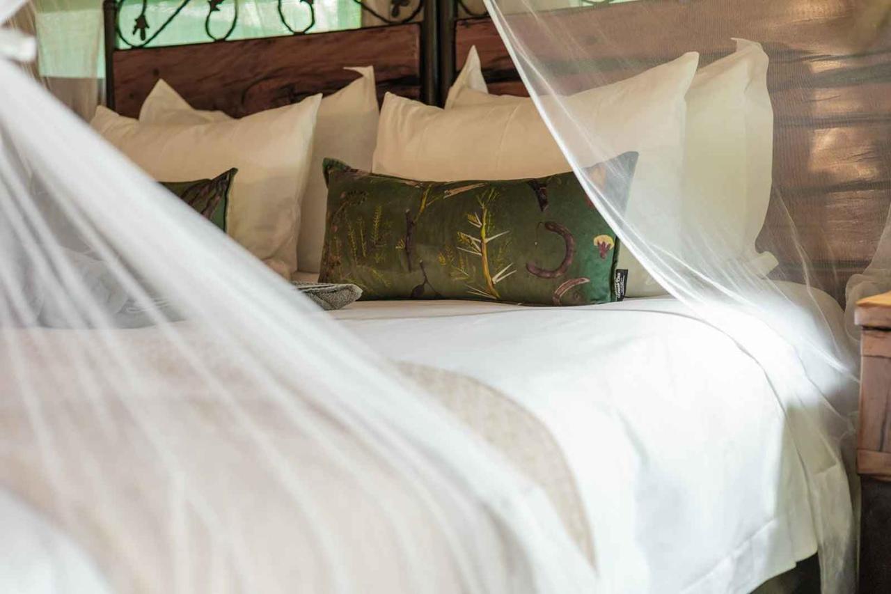 Umkumbe Bush Lodge - Luxury Tented Camp Резерват Саби Сенд Гейм Екстериор снимка