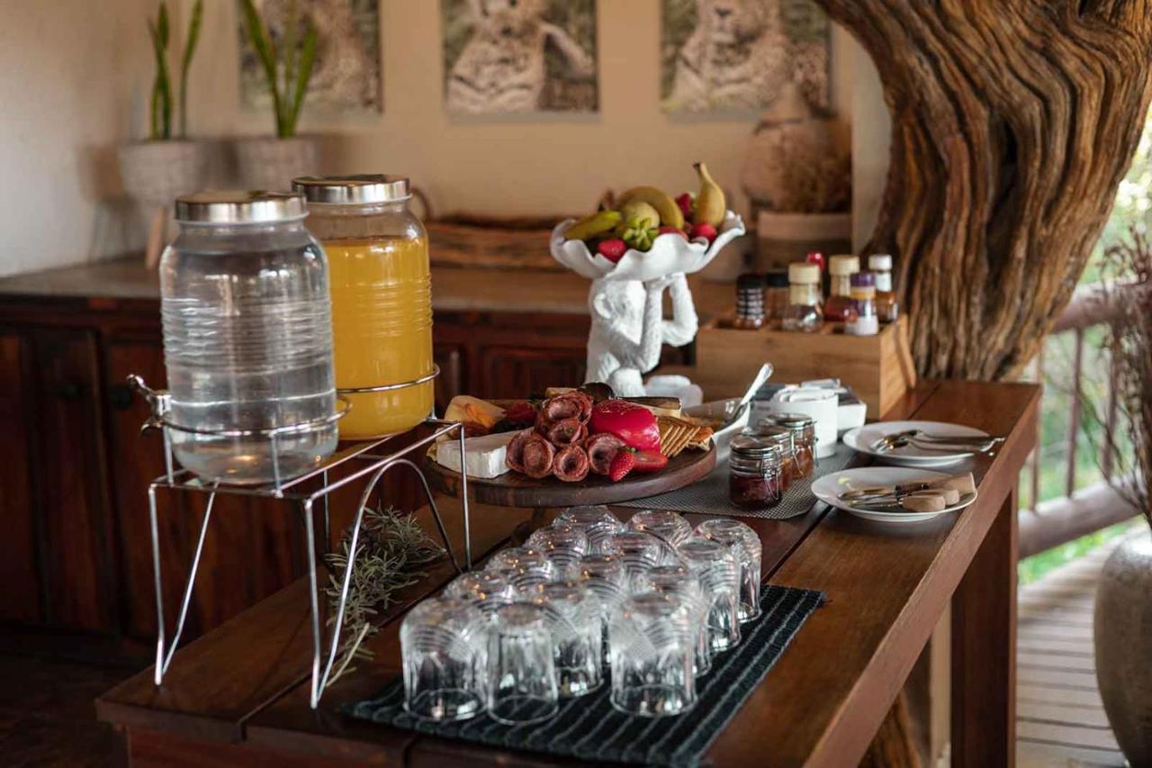 Umkumbe Bush Lodge - Luxury Tented Camp Резерват Саби Сенд Гейм Екстериор снимка
