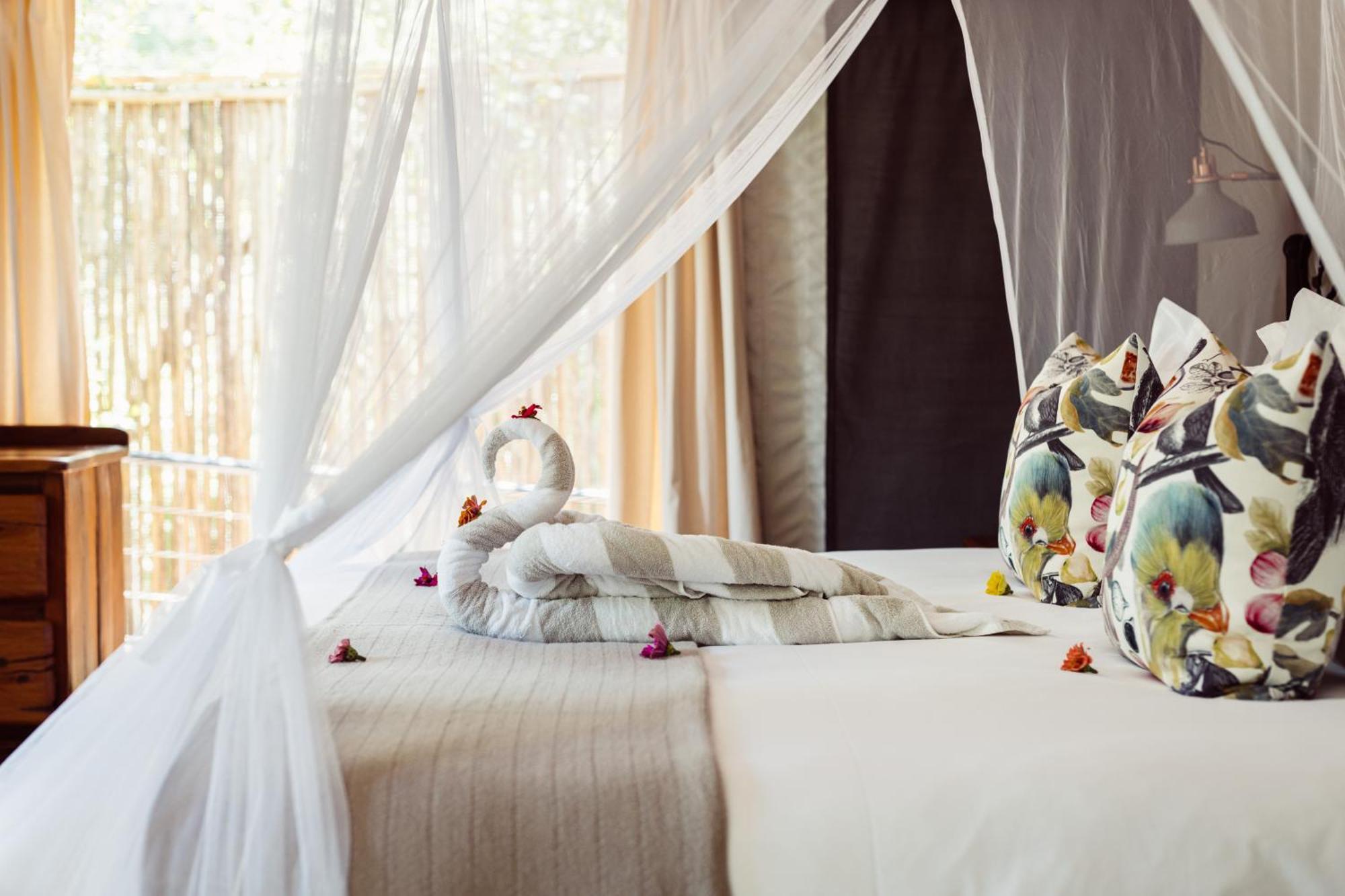 Umkumbe Bush Lodge - Luxury Tented Camp Резерват Саби Сенд Гейм Екстериор снимка